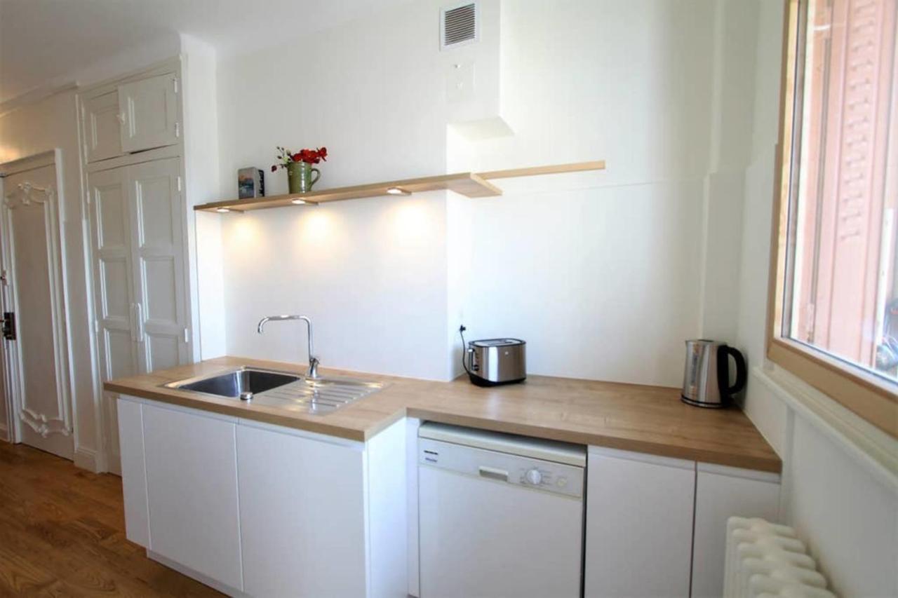 Large 5 Rooms With Garage In The City Center Annecy Exterior photo